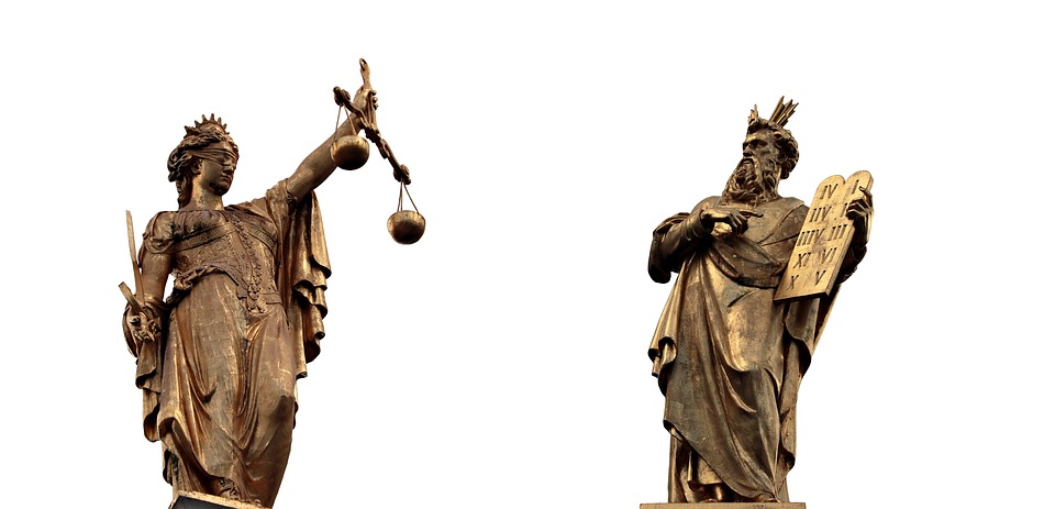 justitia-2638651_960_720