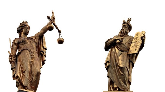justitia-2638651_960_720